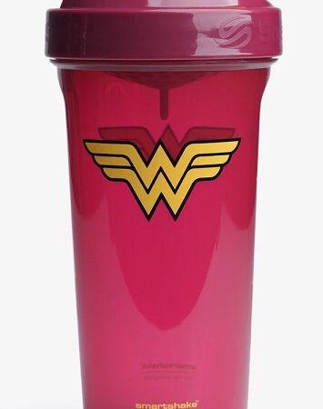 Shaker rose Wonder Woman.