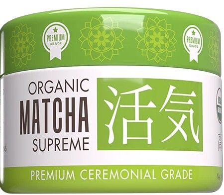Boîte de matcha biologique suprême premium.