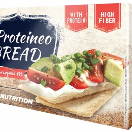 Pain protéiné, riche en fibres, garni de légumes frais.