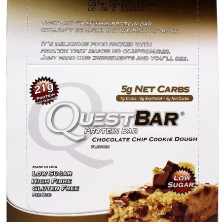 Barre protéinée Quest goût cookie, faible en sucre.