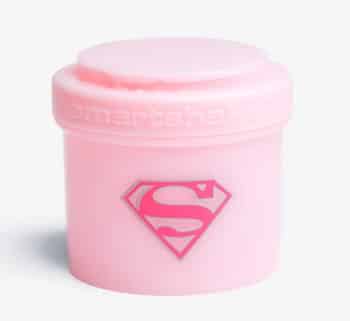 Shaker rose avec logo Superman pour fitness.
